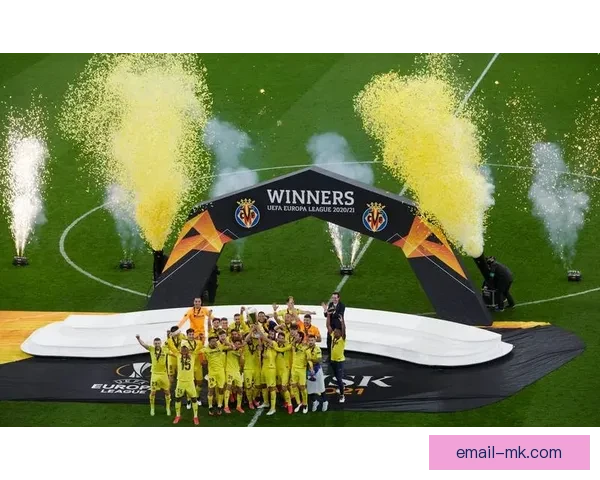 威廉坎波斯正式离开曼联加盟比利亚雷亚尔开启新篇章